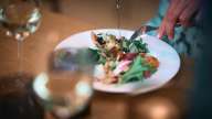 cafe-odeon-social_vin_mad_tallerken_bord_december-_2023