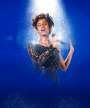 Andrea Lykke som Whitney Houston