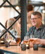 odeon_cafe-odeon-social_mennesker-drikker-ol_august-2023
